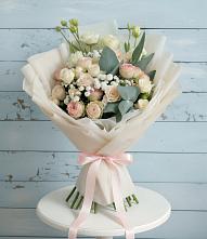 Букет цветов из:  Розы и Лизиантусы в Первоавгустовском