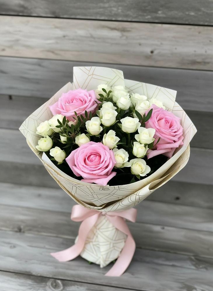 Букет цветов из: Розы в Первоавгустовском