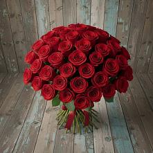 Букет 55 Красных роз Фридом #REPLACE_PRED# Первоавгустовском