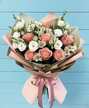 Букет цветов из:  Розы, Альстромерии и Лизиантусы в Первоавгустовском