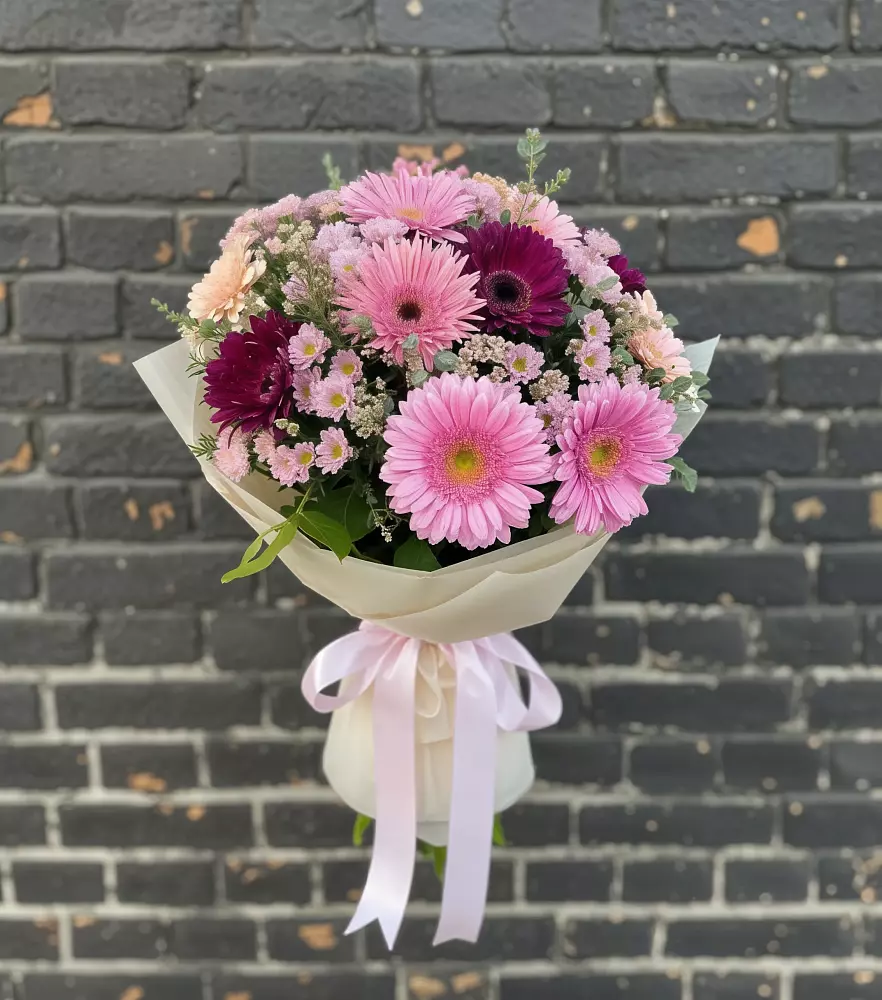Букет цветов из: Герберы и Хризантемы в Первоавгустовском