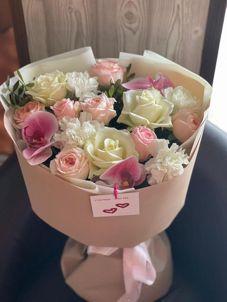 Букет цветов из: Орхидеи, Розы и Гвоздики в Первоавгустовском