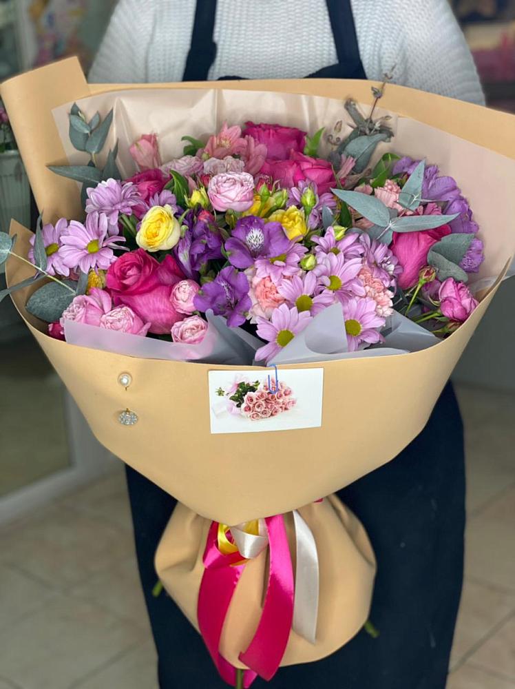 Букет цветов из: Хризантемы, Гвоздики и Альстромерии в Первоавгустовском