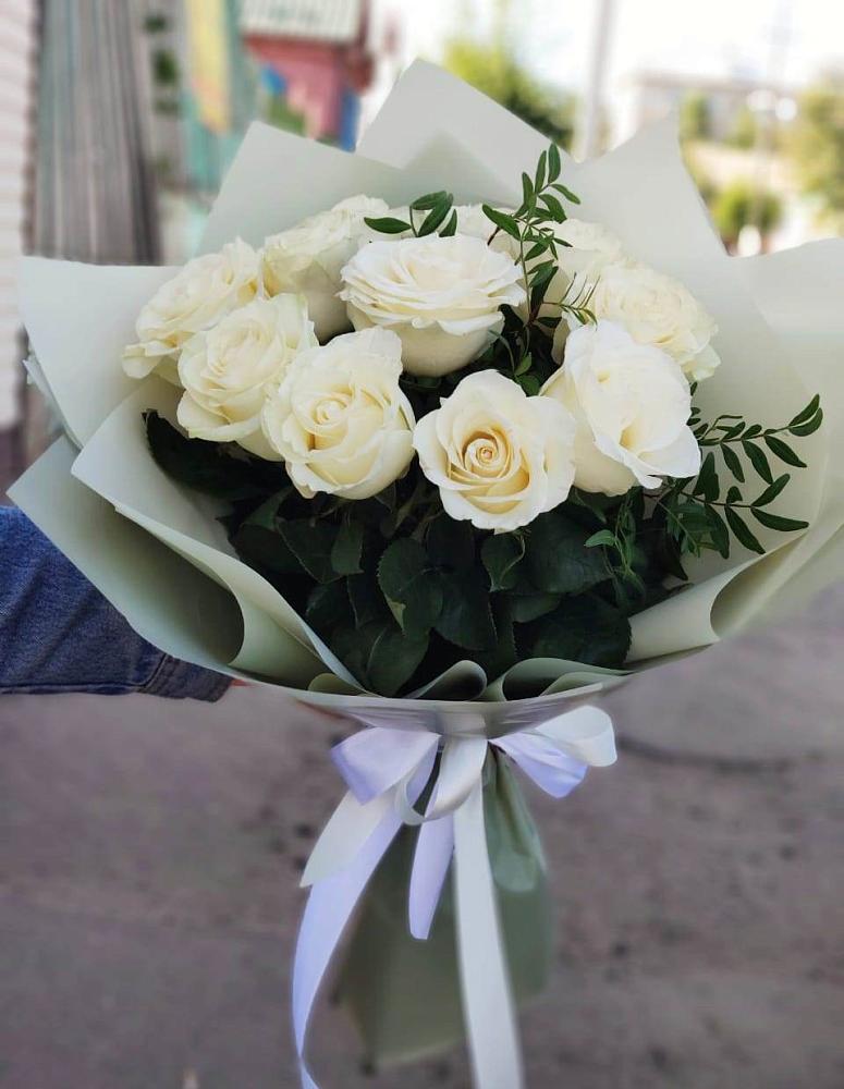 Букет Белые розы Проуд в Первоавгустовском