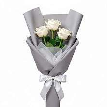 Букет 3 белые розы в Первоавгустовском