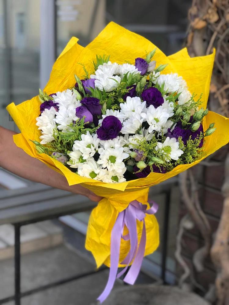Букет цветов из: Ирисы, Хризантемы и Ромашки в Первоавгустовском