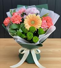 Букет цветов из:  Гвоздики, Розы, Герберы и Хризантемы в Первоавгустовском