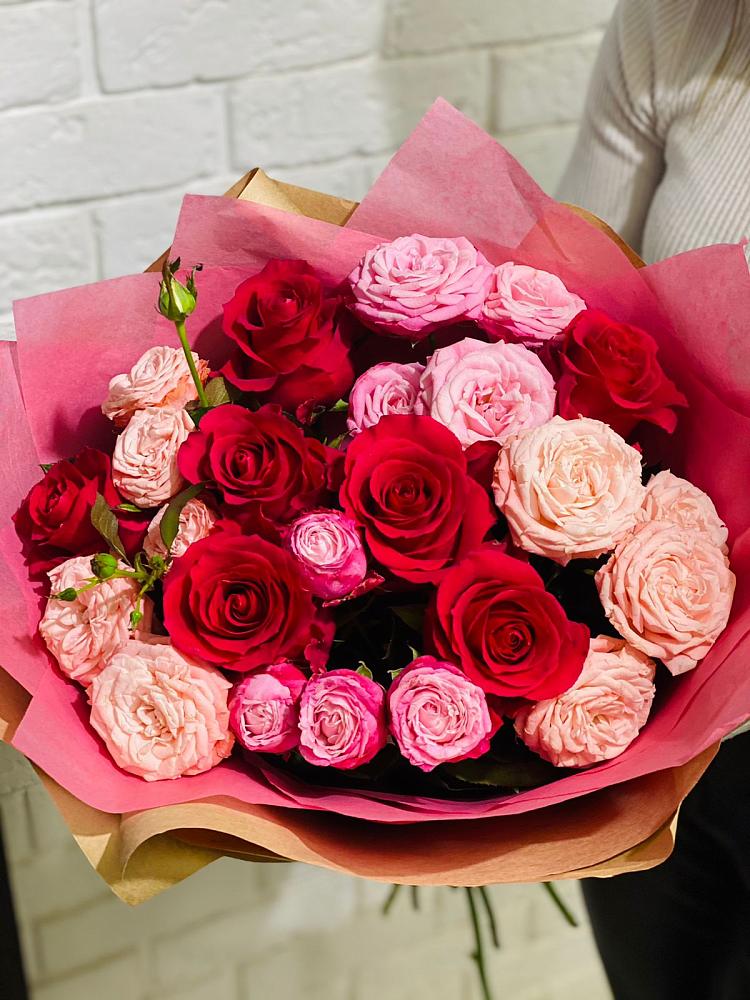 Букет цветов из: Розы в Первоавгустовском