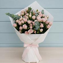 Букет цветов из:  Розы в Первоавгустовском