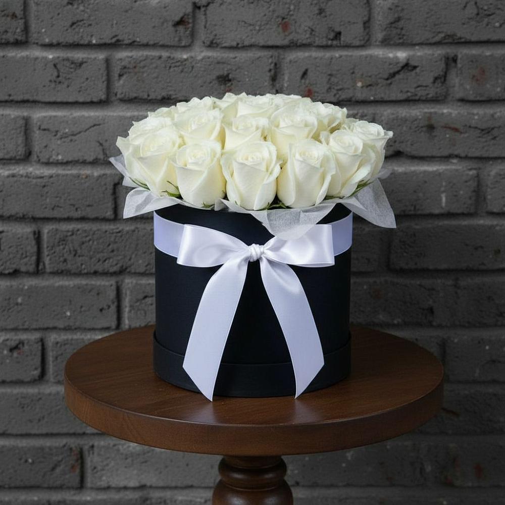 Цветочная композиция из Розы в шляпной коробке в Первоавгустовском