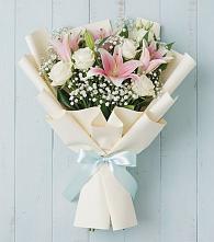 Букет цветов из:  Лилии в Первоавгустовском
