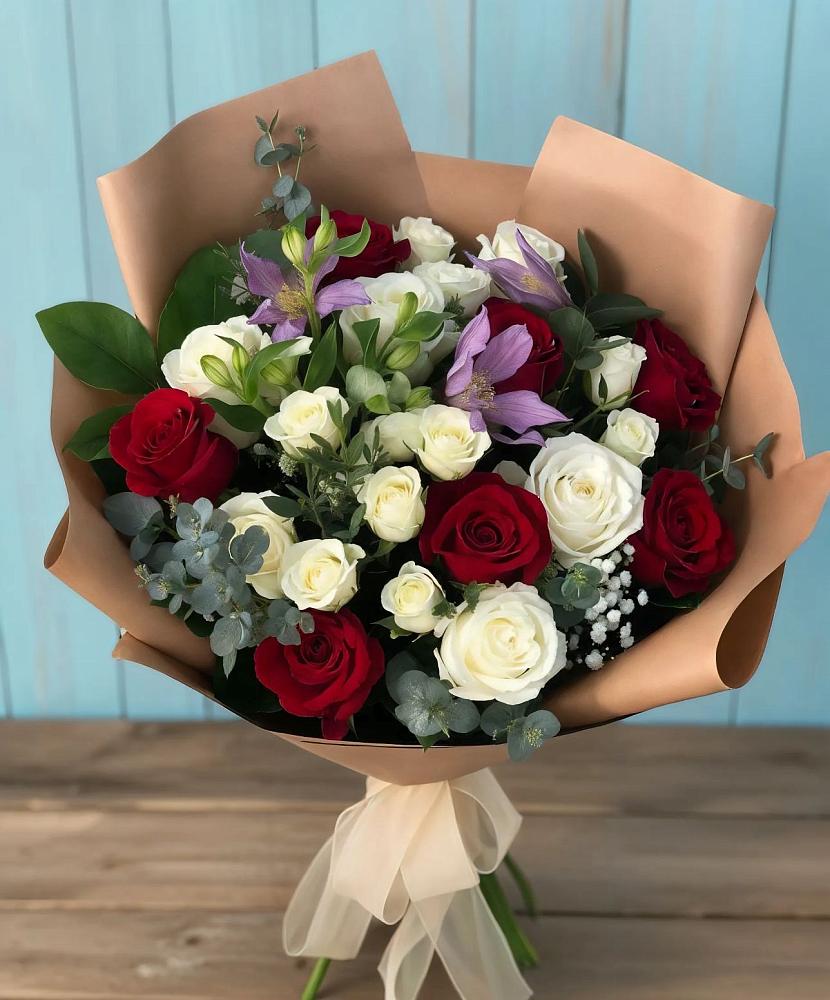 Букет цветов из: Розы и Альстромерии в Первоавгустовском