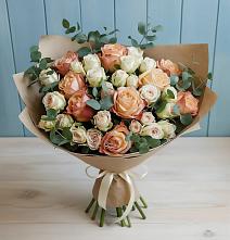 Букет цветов из:  Альстромерии и Розы #REPLACE_PRED# Первоавгустовском